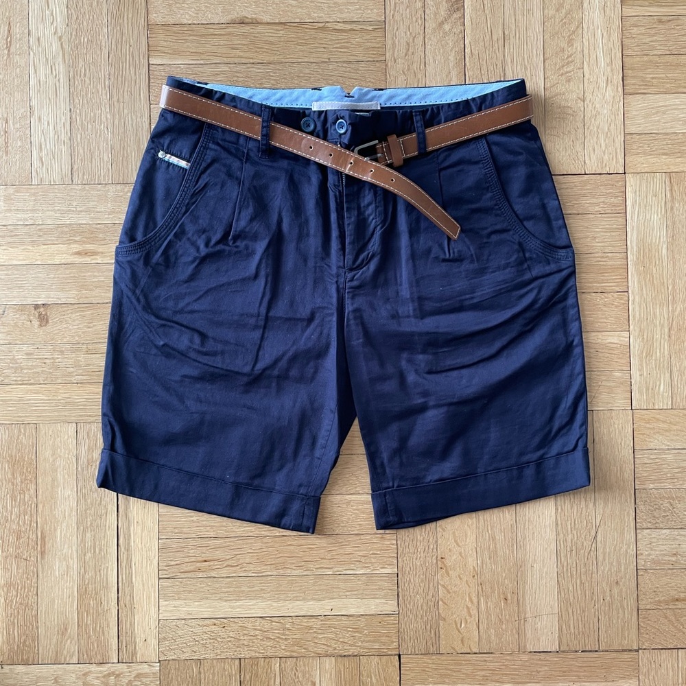 Zara Men’s Chino Shorts w/belt